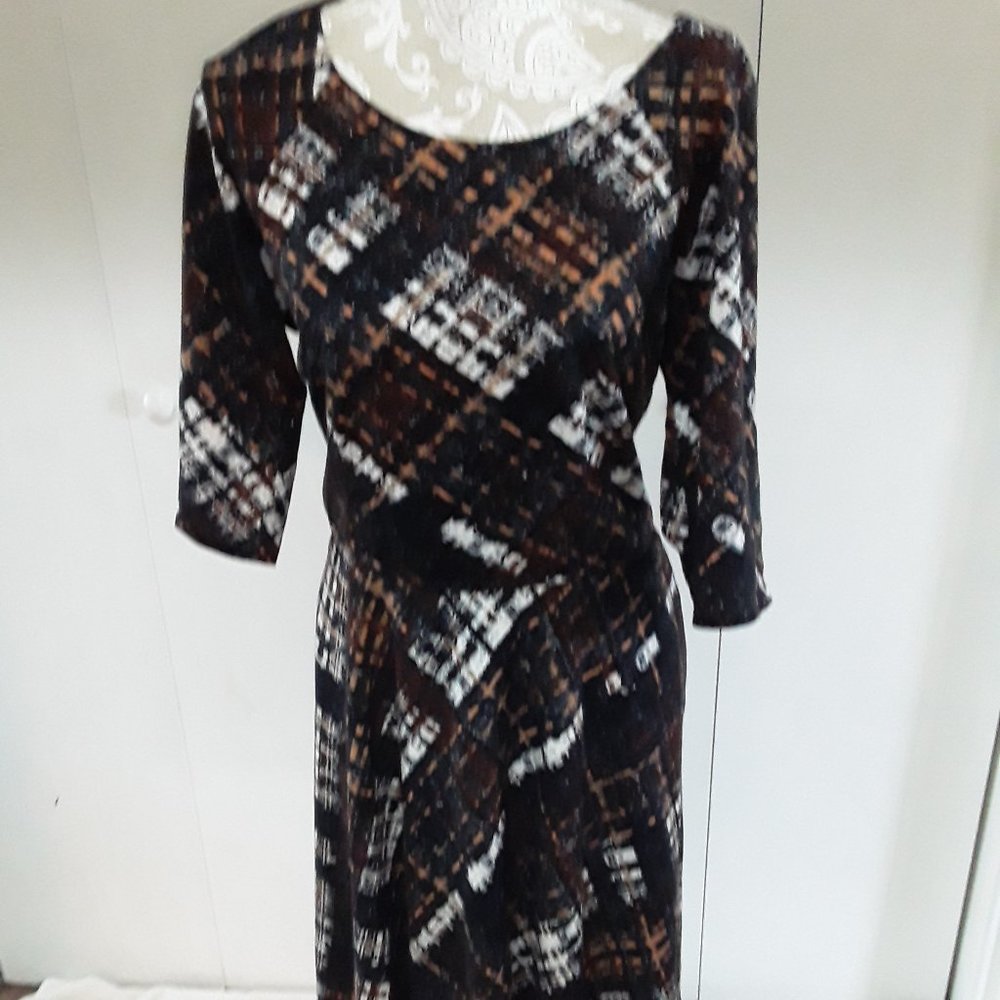 Rabbitt Rabbitt Rabbitt beautiful and soft w/pockets colorful maxi dress size 16